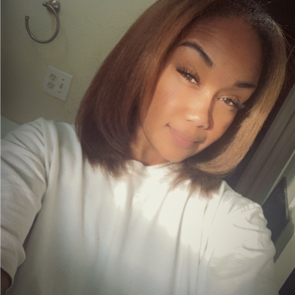 Meet your Posher, Mercedes